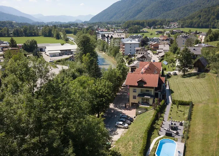 Nobile Lumaris 104 *